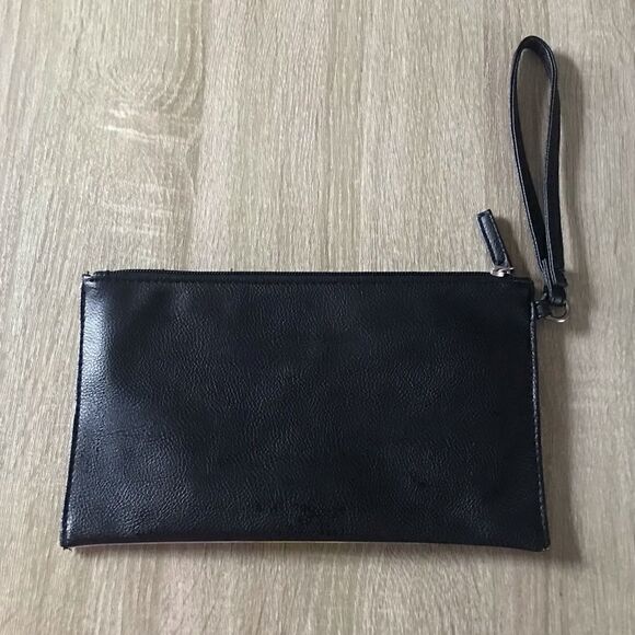 NWOT … CUPCAKE Makeup / Cosmetic Bag - Picture 2 of 3